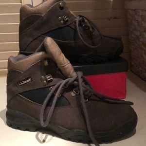 Lands End hiking boots